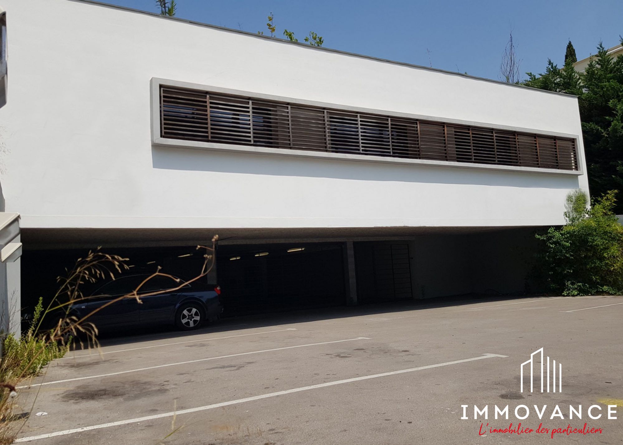 A vendre Montpellier Ouest immeuble professionnel