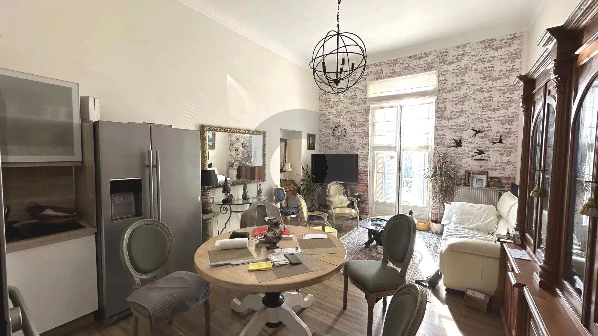 MENTON QUARTIER RIVIERA: VENTE DE LA NUE-PROPRIETE D'UN TRES BEL APPARTEMENT AVEC PARKING
