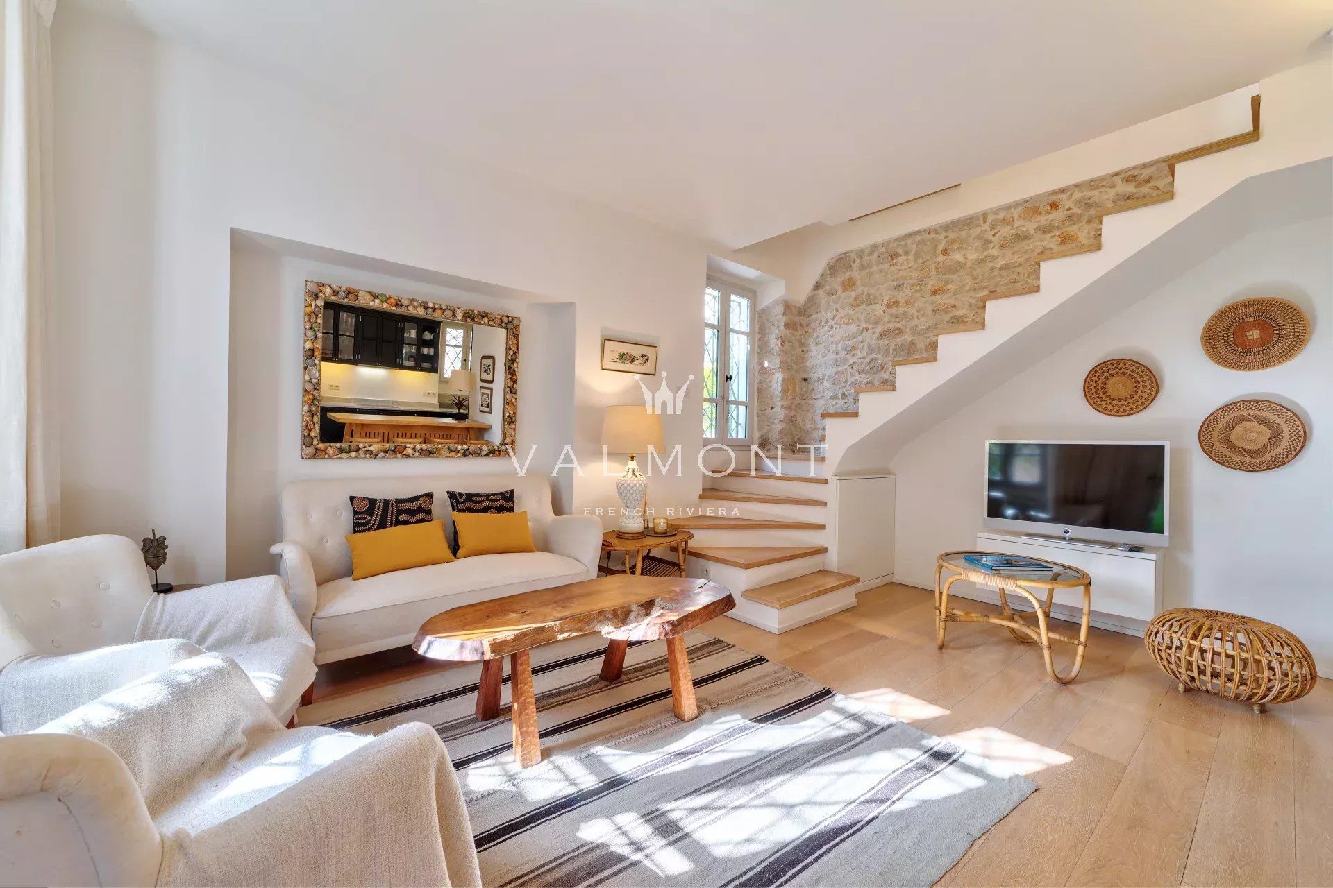 BELLE MAISON DE VILLE AU COEUR DU CAP FERRAT