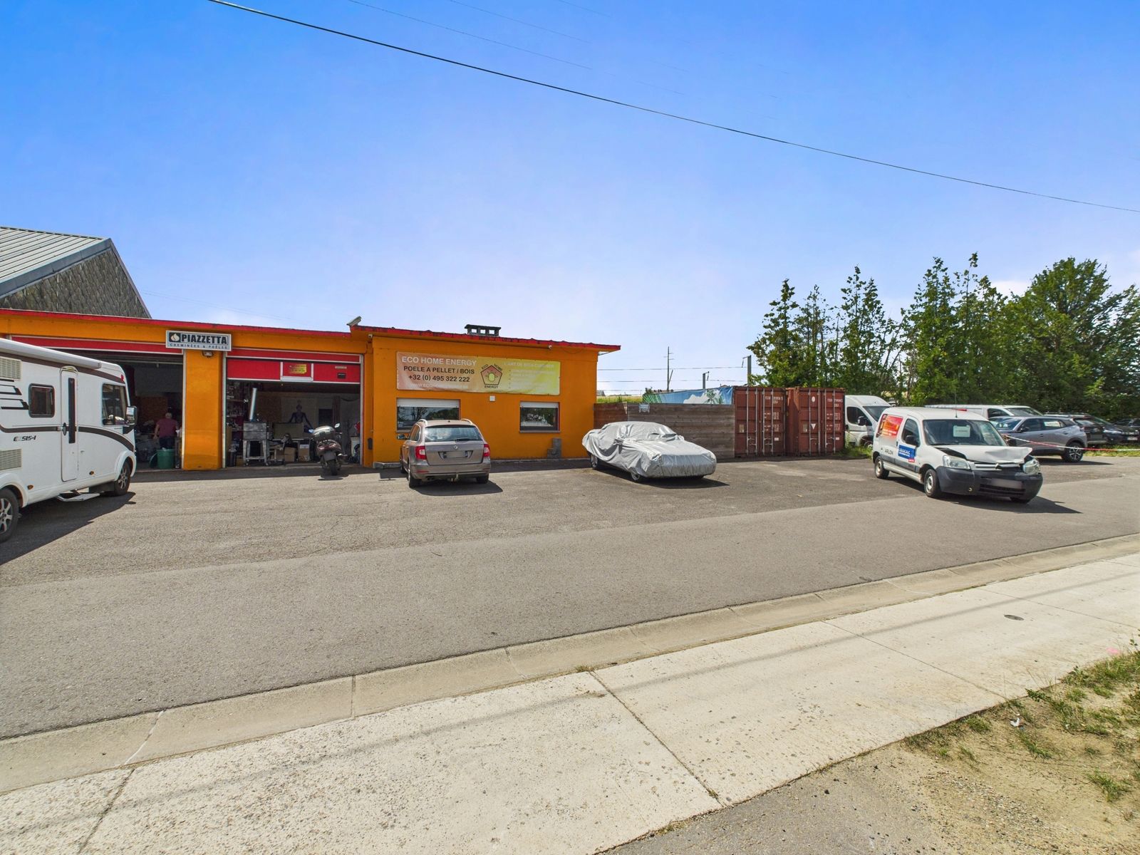 Ancien garage + appartement