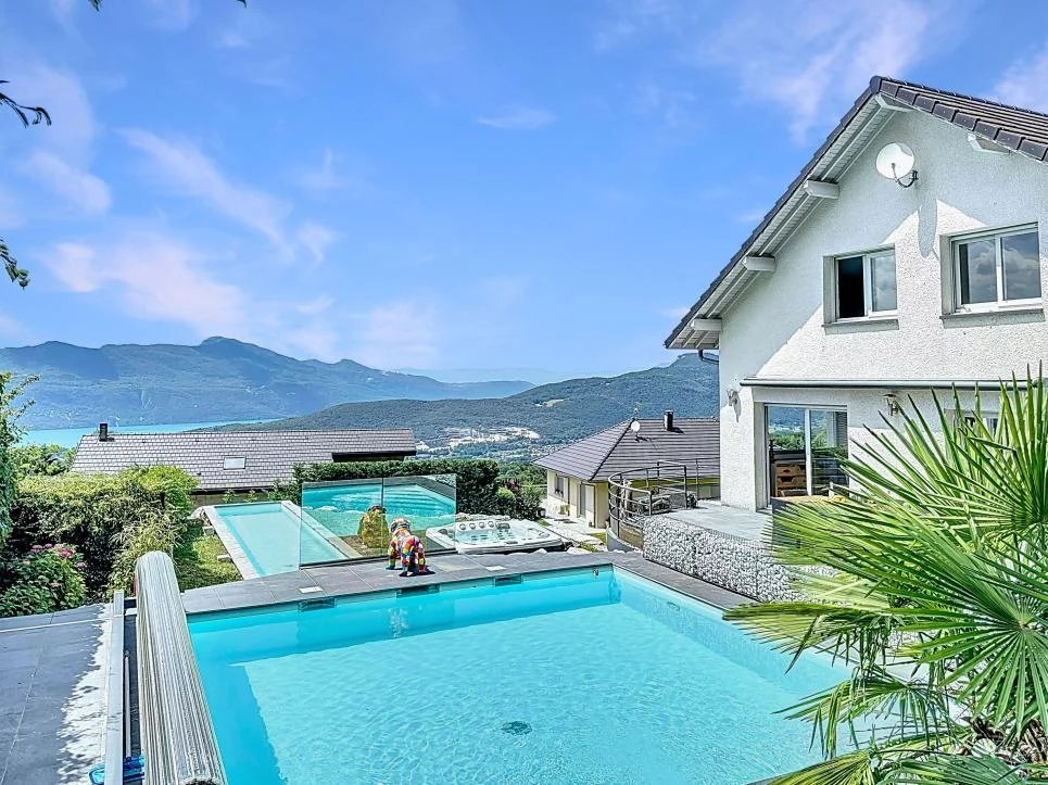 Propriété avec vue Panoramique sur le lac du Bourget - Photo 1