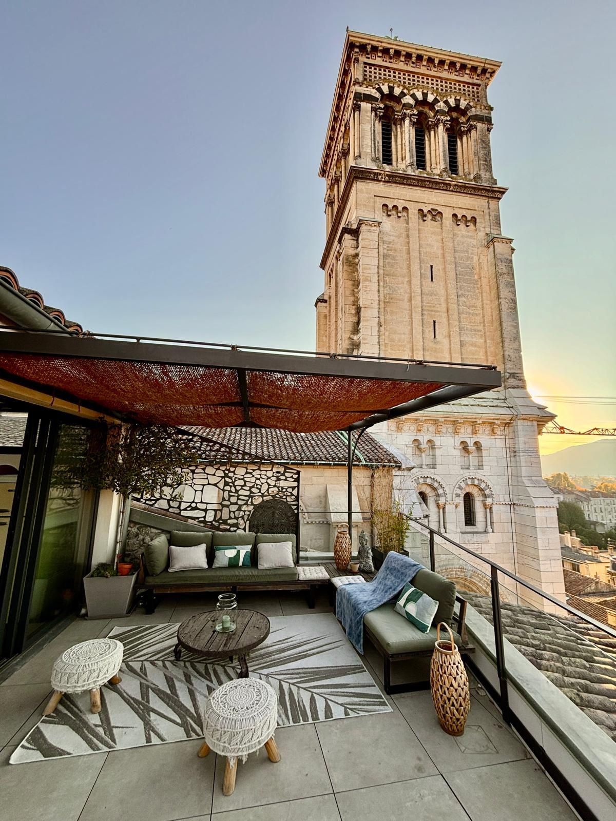 En Exclusivité maison des années 1600 T7 à Valence