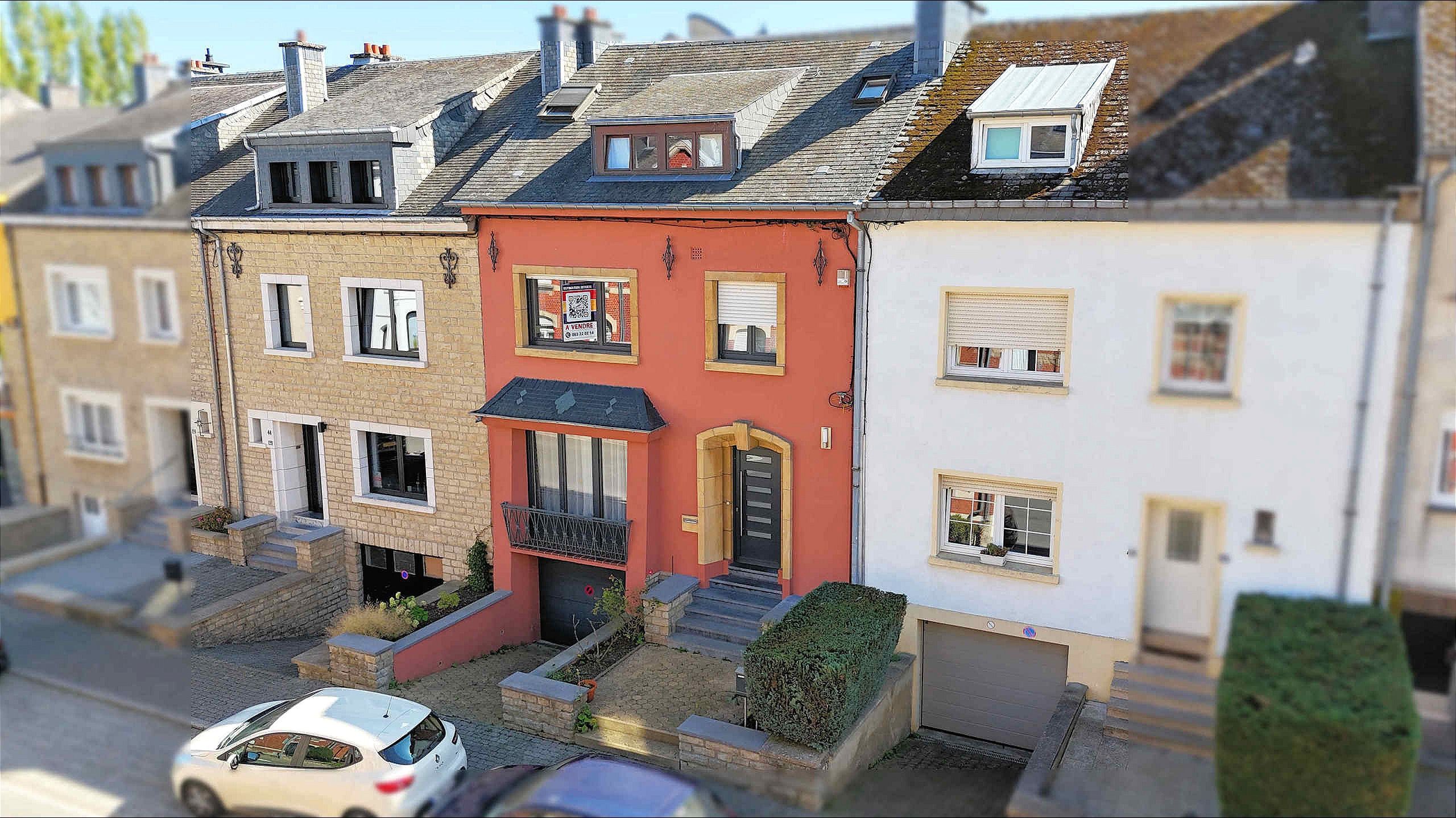 Arlon, Maison 4 ch. gge et Jardin.