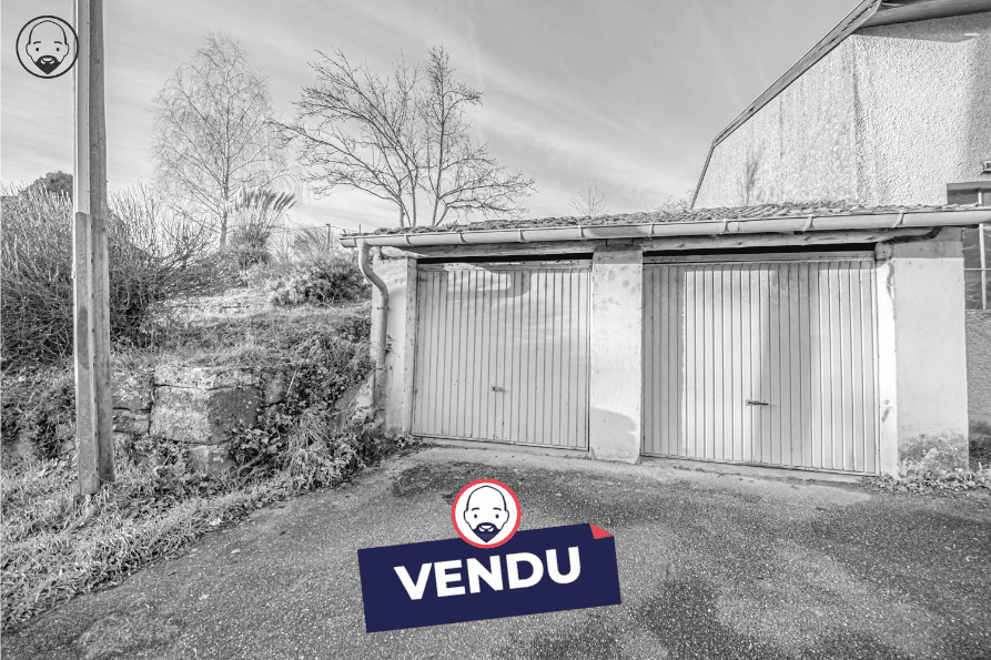 Lot de deux garages avec un jardin à seulement 15 minutes de - Photo 1